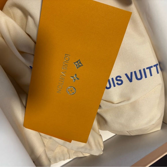 Louis Vuitton Trainer Pink Rose - Picture 7 of 11